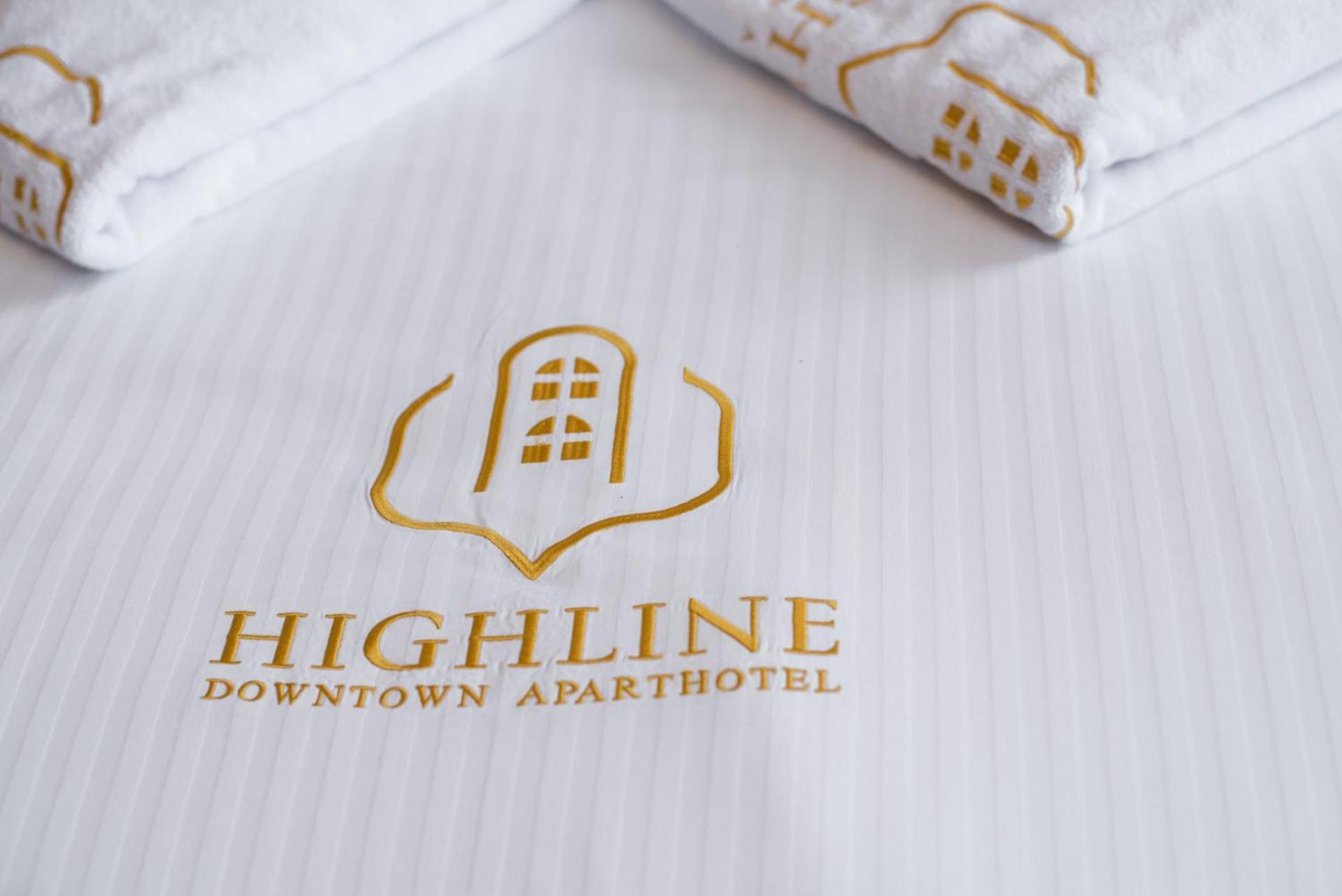 Highline Downtown Aparthotel Oldtown Unirii Square Bucarest Exterior foto
